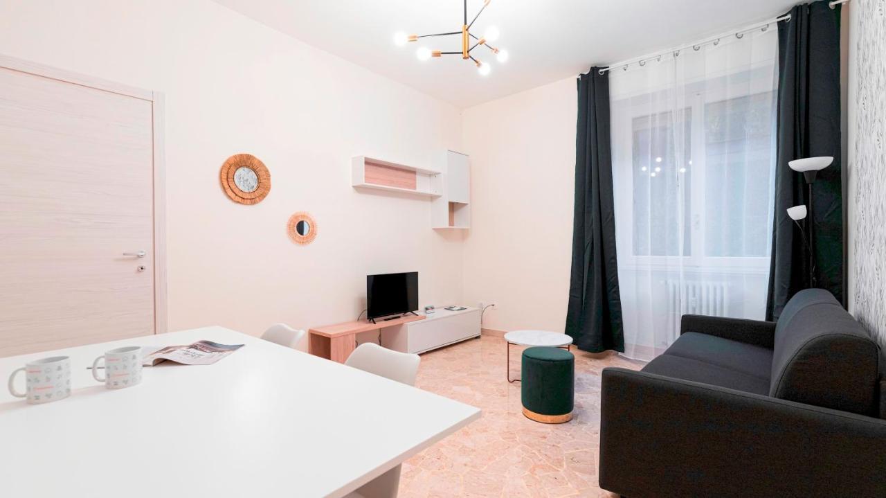Italianway - Puccini 3 Apartment Monza Bagian luar foto